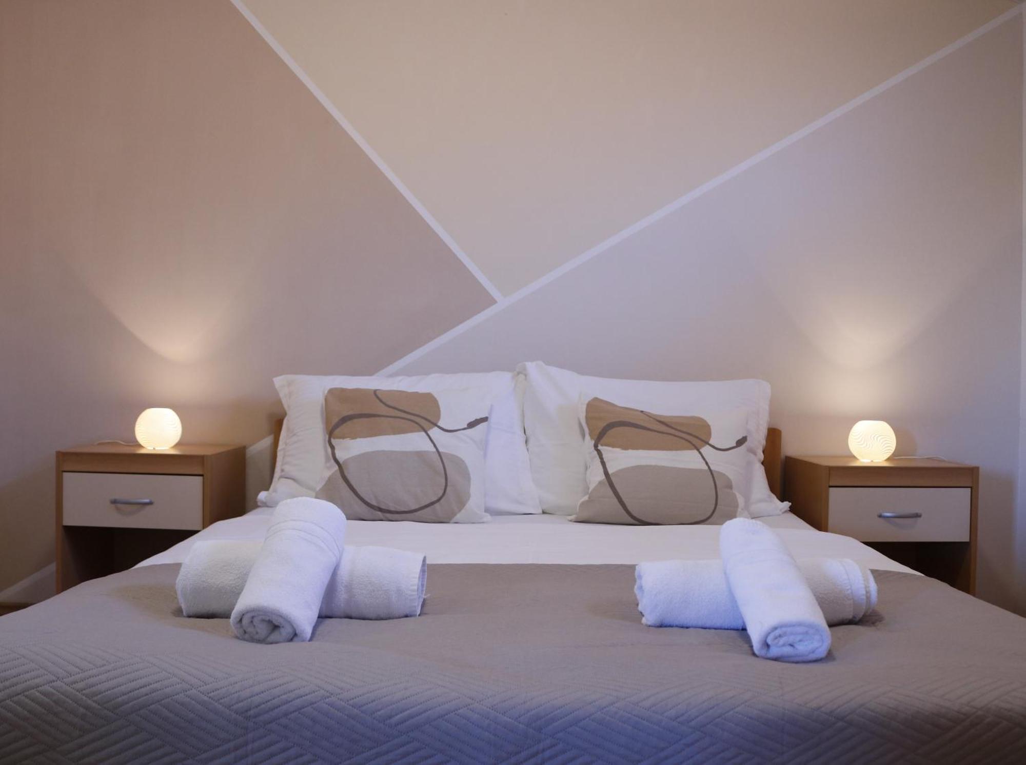 פורץ Apartments Ritosa מראה חיצוני תמונה