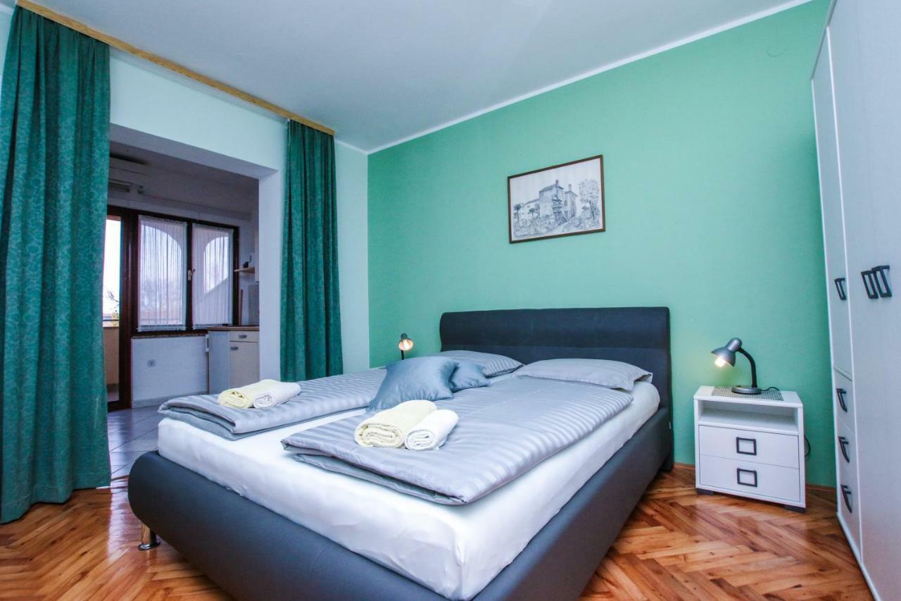 פורץ Apartments Ritosa מראה חיצוני תמונה